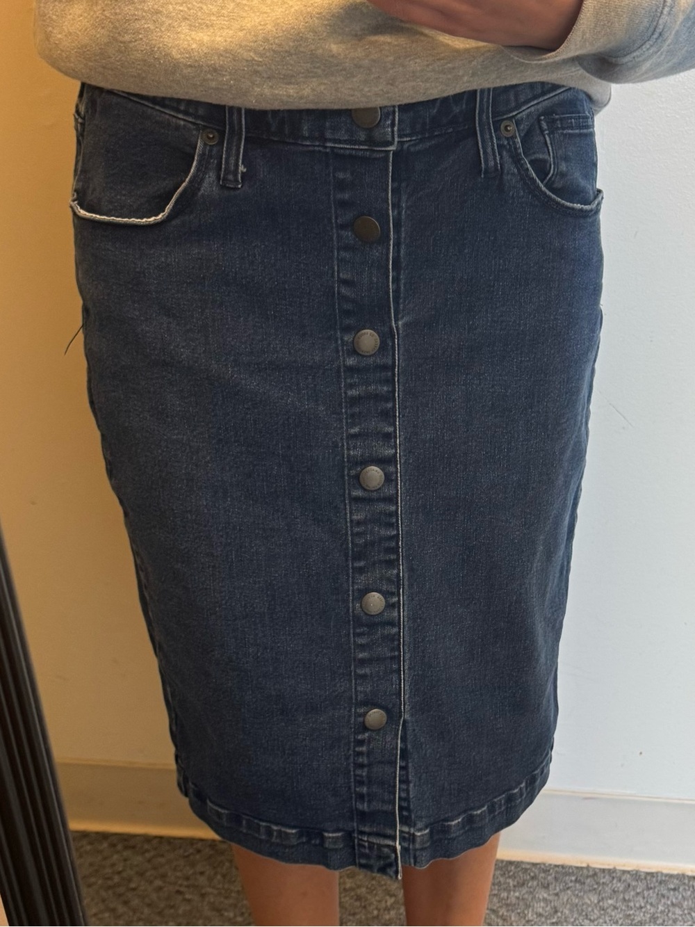 Universal Thread Dark Blue Button-Front Denim Pencil Skirt
